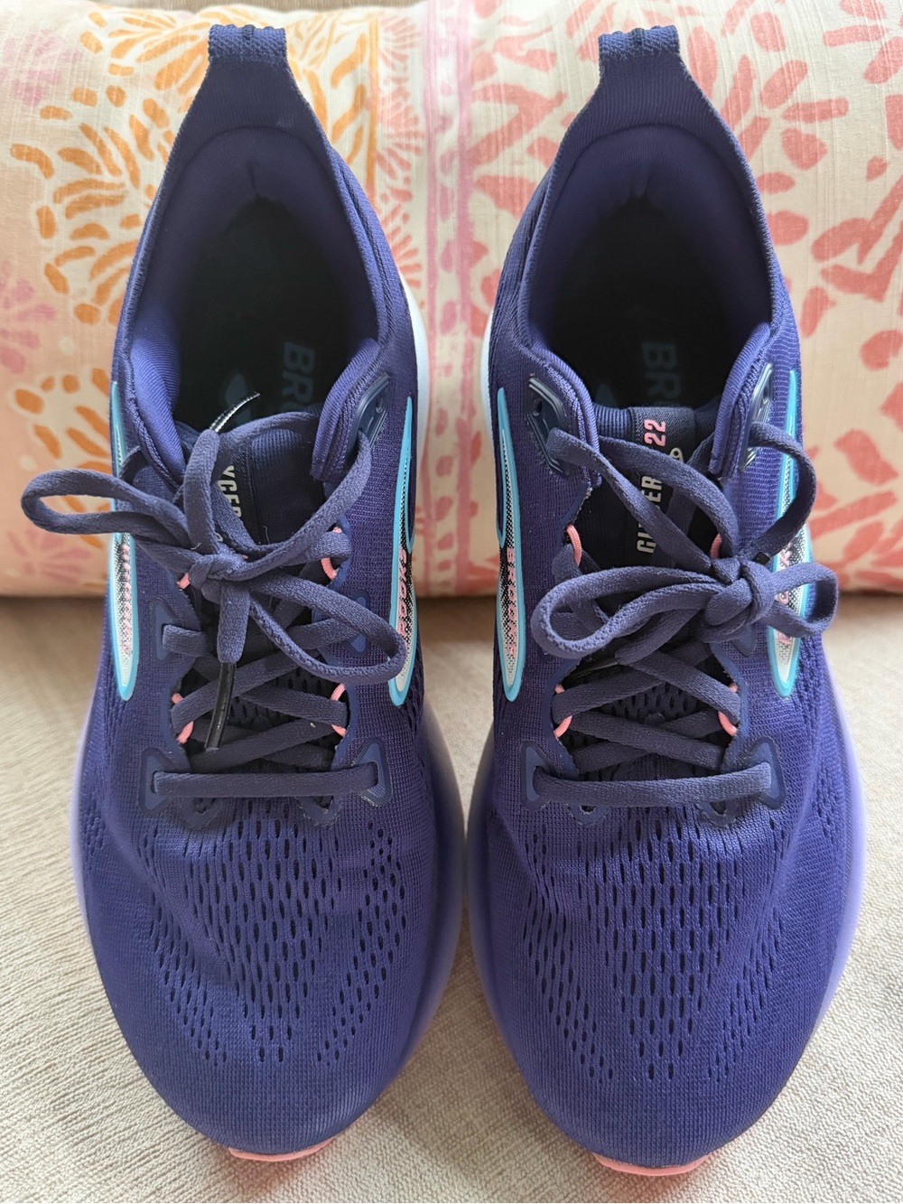 Brooks Women's Glycerin 22 in Blue Ribbon/Peacoat/Dianthus. Size: 8.5W.